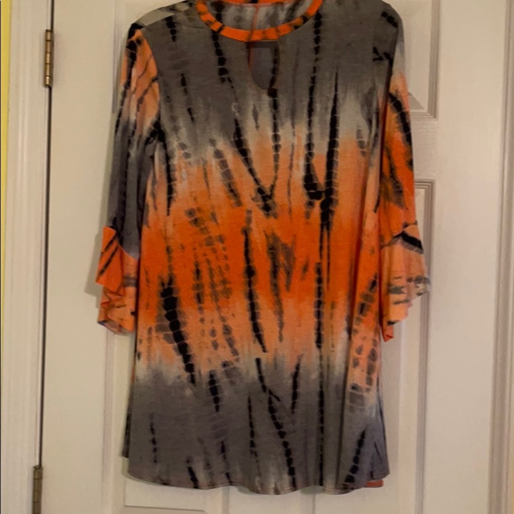 Tunic top Orange, Gray, black, Size large